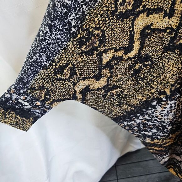 Simon Chang Yellow And Black Snakeskin Asymmetrical Top Size Small - Picture 4 of 10